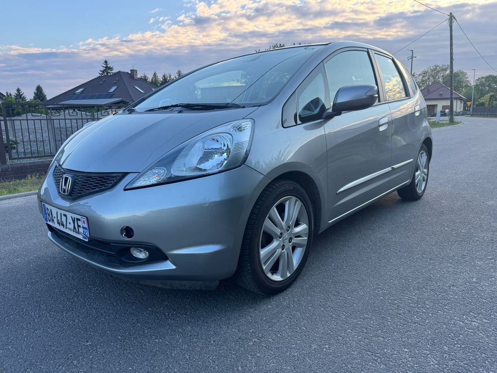 Honda Jazz III 1.4 i-VTEC CVT Elegance 2010