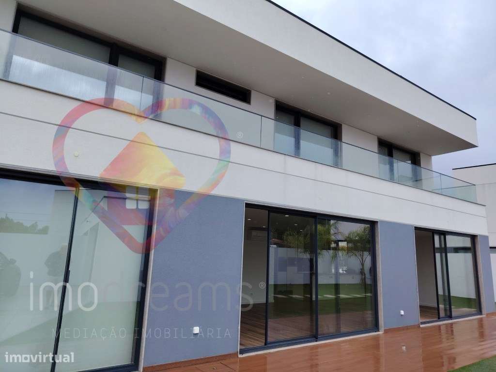 Moradia T4 de Arquirectura Moderna em São salvador, Ilhavo-16