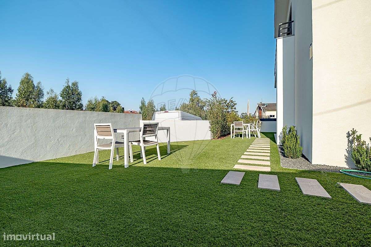 Moradia T4 para venda-34