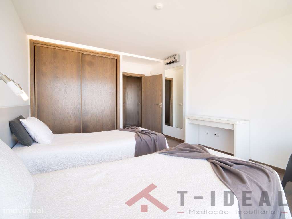 Moradia T4 Moderna Vista Mar-51