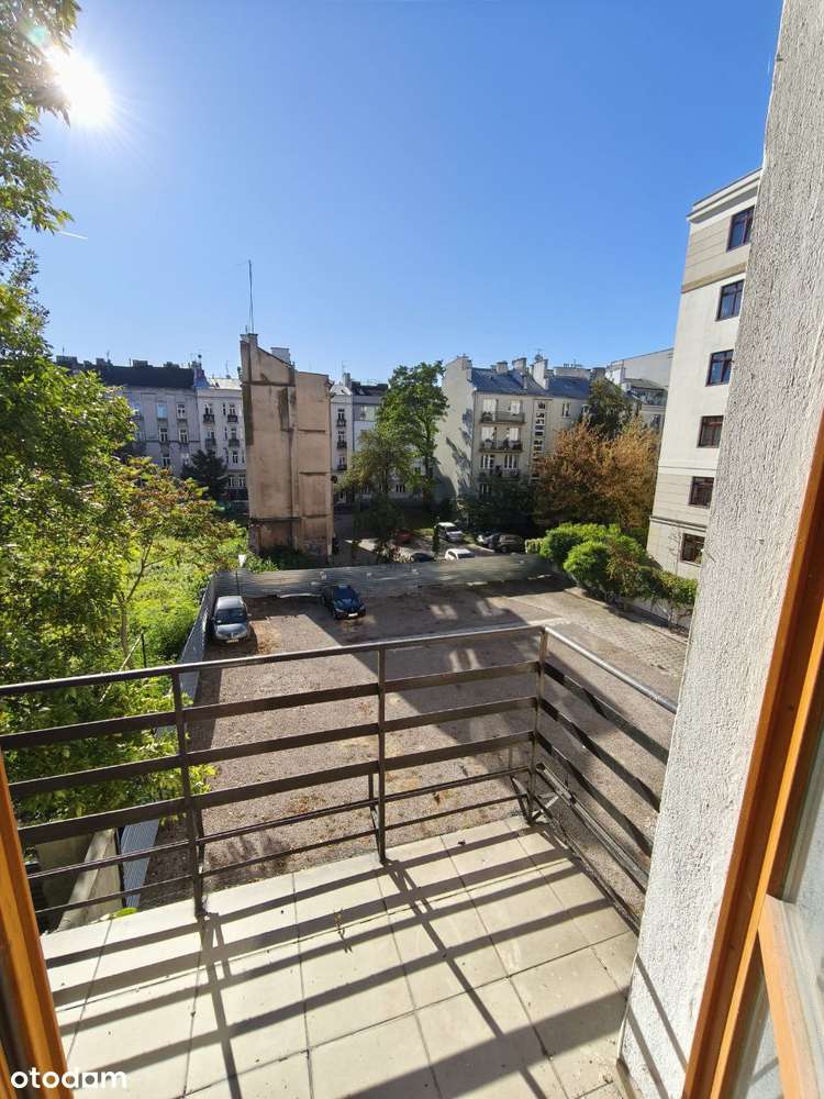 Mieszkanie z kominkiem, piwnicą i parkingiem w sercu Powiśla-7