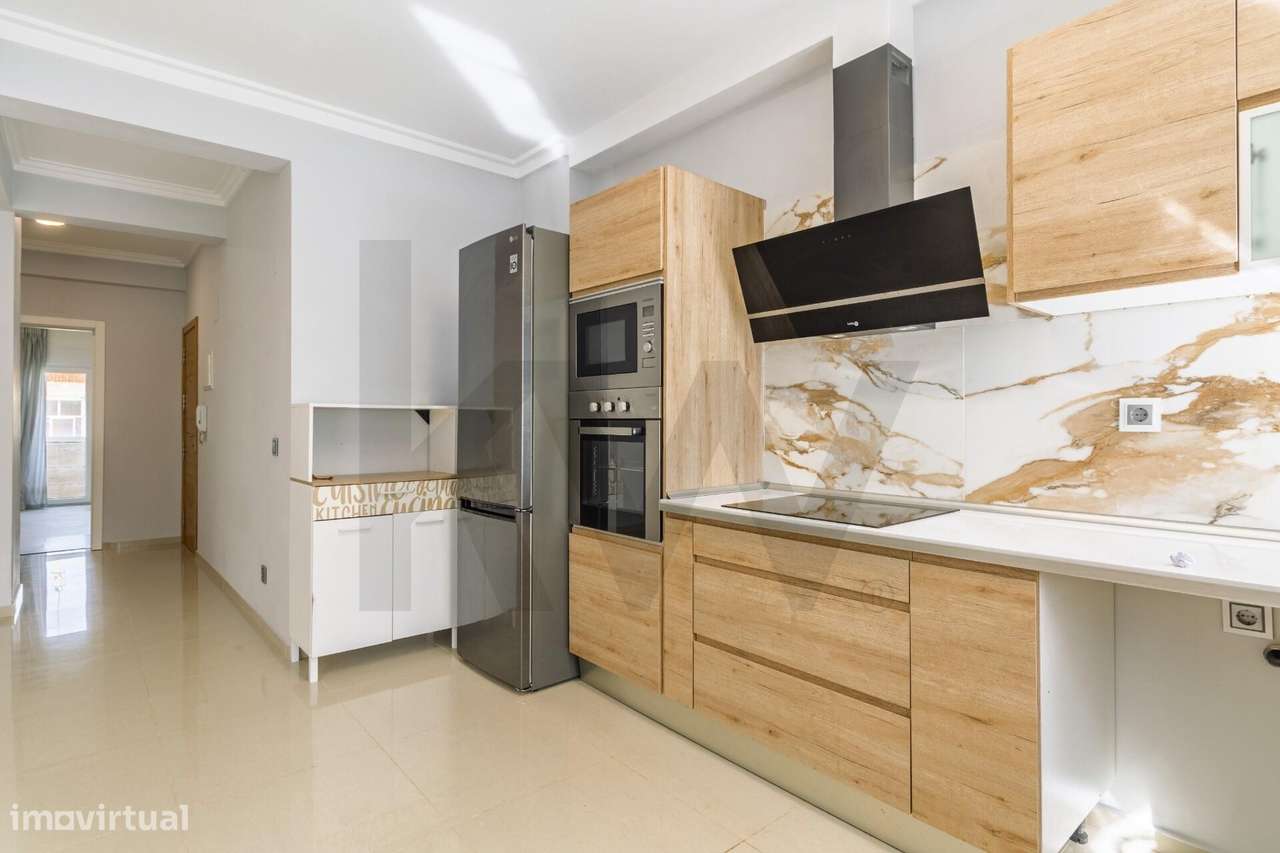 Apartamento T2 Remodelado em Queluz-Belas - Grande imagem: 4/17