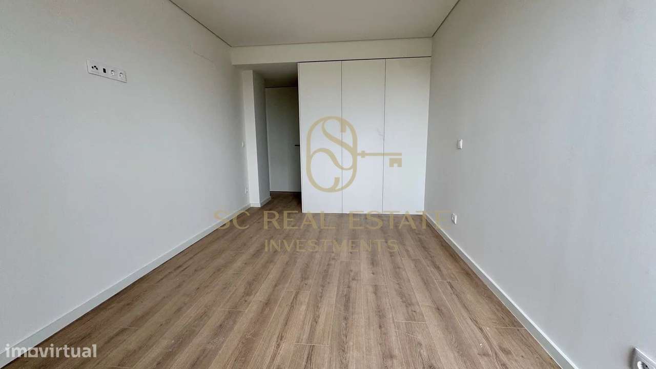 Apartamento T2 com Terraço e jardim, 2 suites em S. Mamede Infesta-24