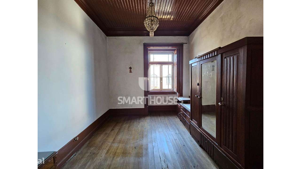 Moradia T4+T2 Pombeiro c/ terreno-8