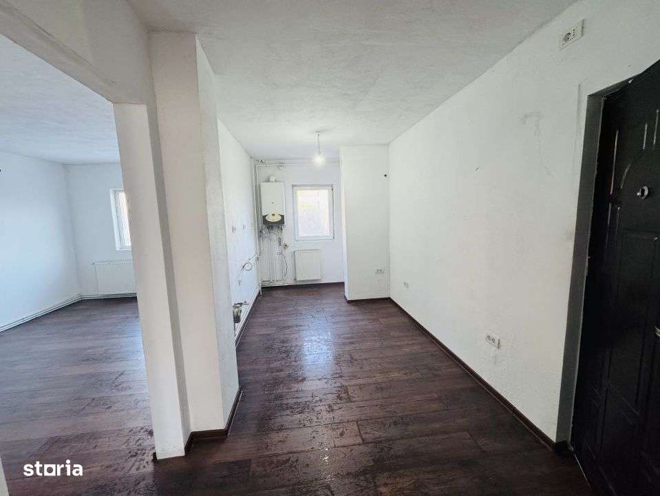 Apartament 3 camere renovat, decomandat, zona Lipovei, strada Holdelor-7