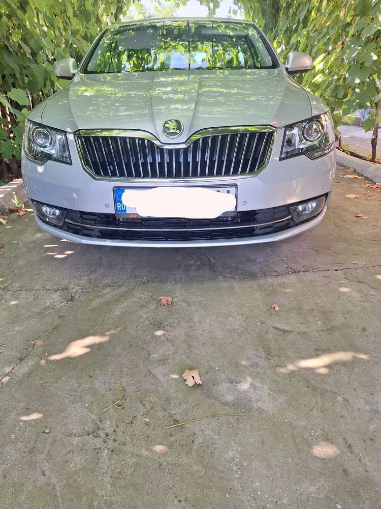Skoda Superb II [2008 - 2015] 2.0 TDI Green tec DSG Active 2014