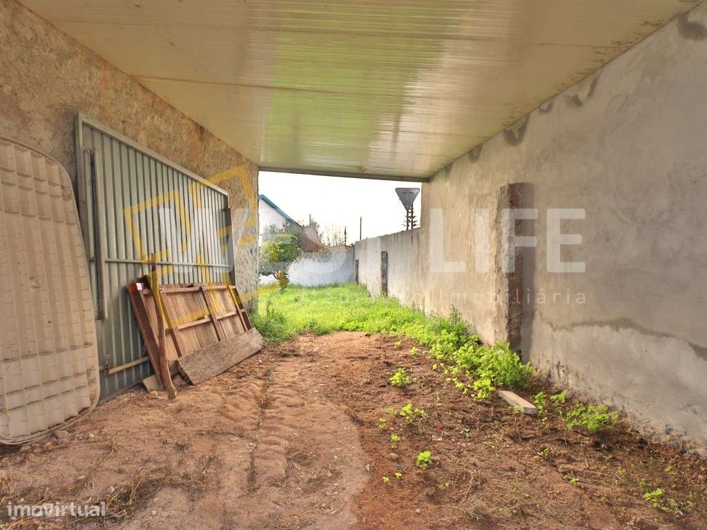 Moradia T3 inserida num lote de 422m2 - POTENCIAL HABITACIONAL - Ca...-8