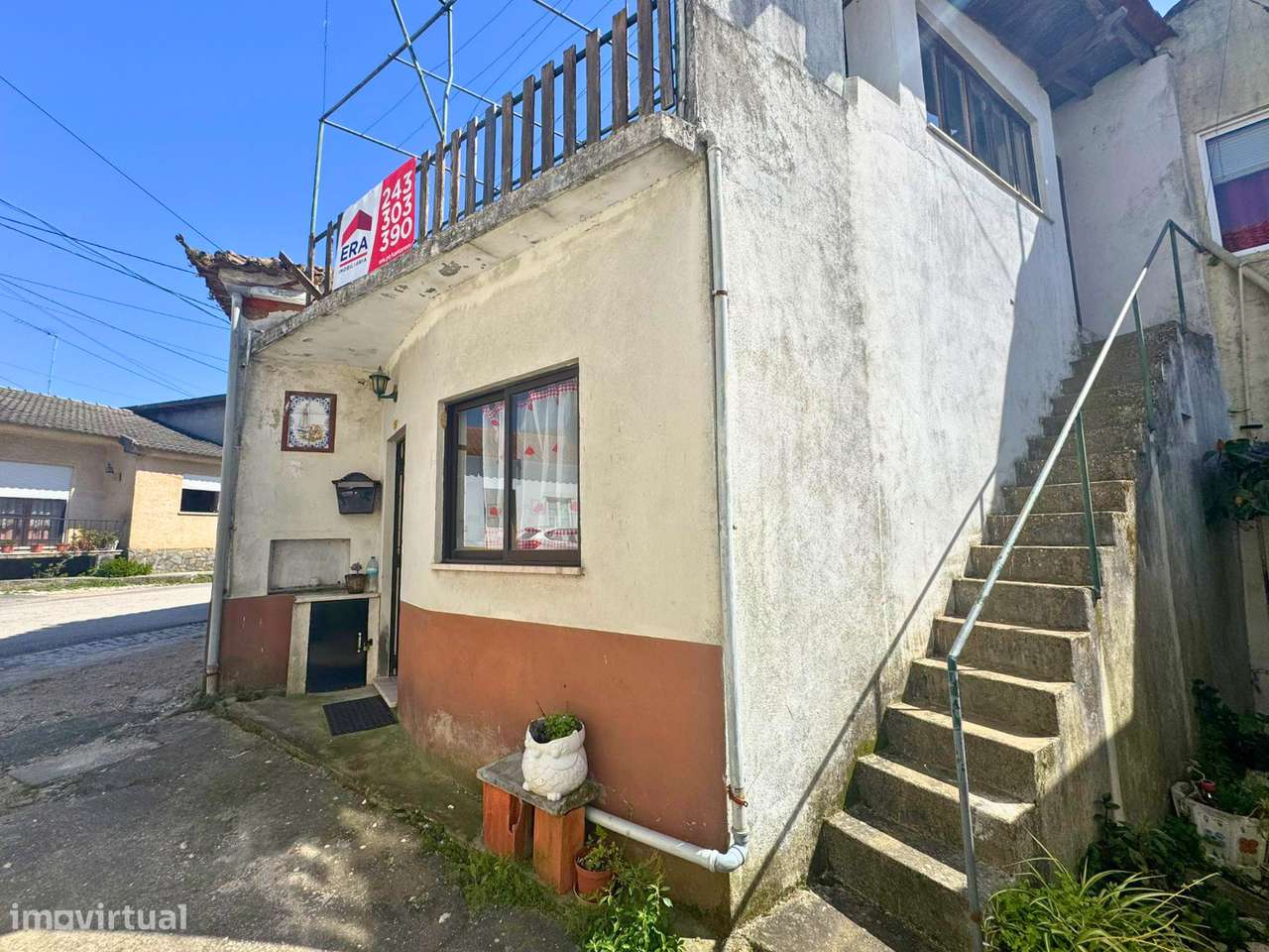 Moradia T2+1 com terraço e excelente luminosidade-14