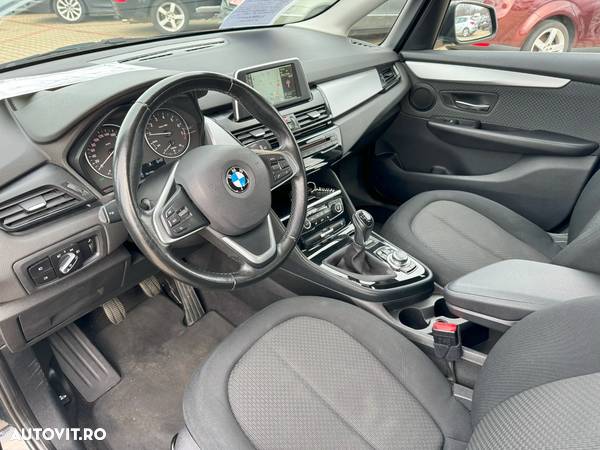 BMW Seria 2 218i Active Tourer - 16