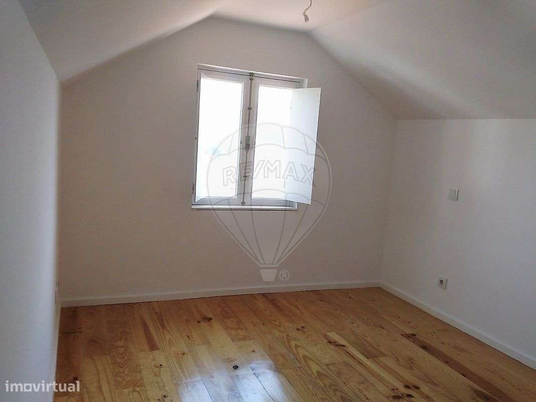 Moradia T8 para venda-8