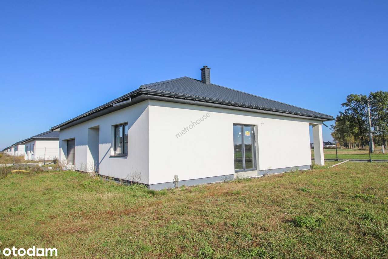 Nowy parterowy dom stan deweloperski 4 pokoje garaż-14