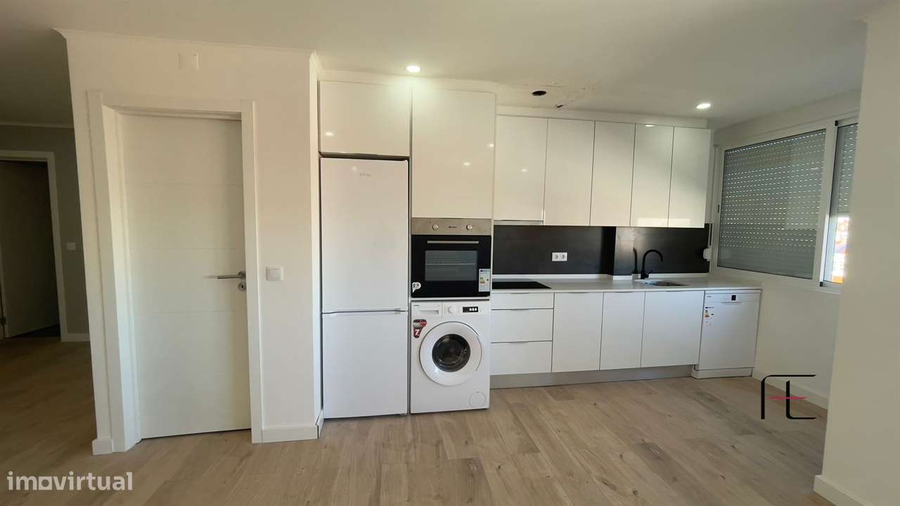 Apartamento T3 Venda em Águas Livres,Amadora - Grande imagem: 4/24