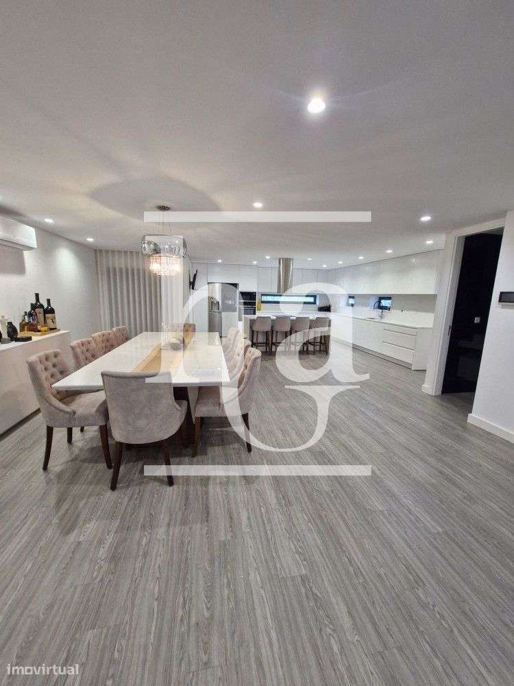 Moradia em Rio Tinto - Grande imagem: 4/42