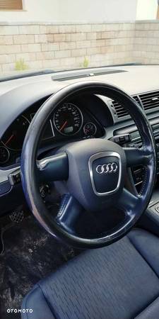 Audi A4 2.0 - 15