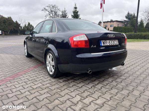 Audi A4 - 8