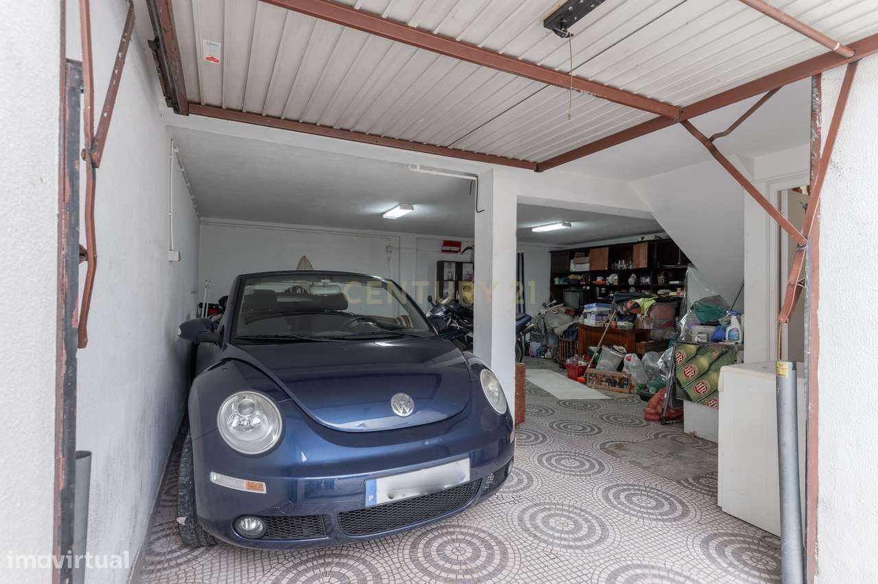 Moradia T3 de Charme no Bairro da Encarnação-32