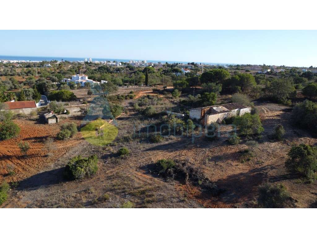 Moradia para reconstruir em Armação de Pêra - Grande imagem: 4/12