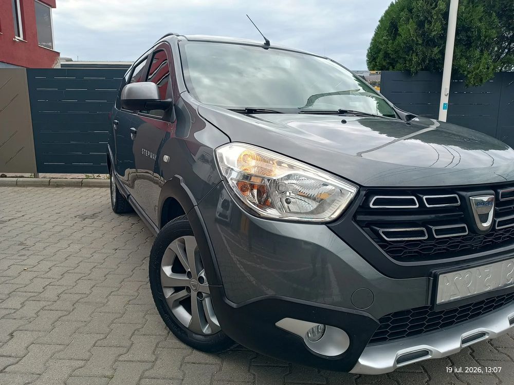 Dacia Lodgy dCi 110 Stepway 2017