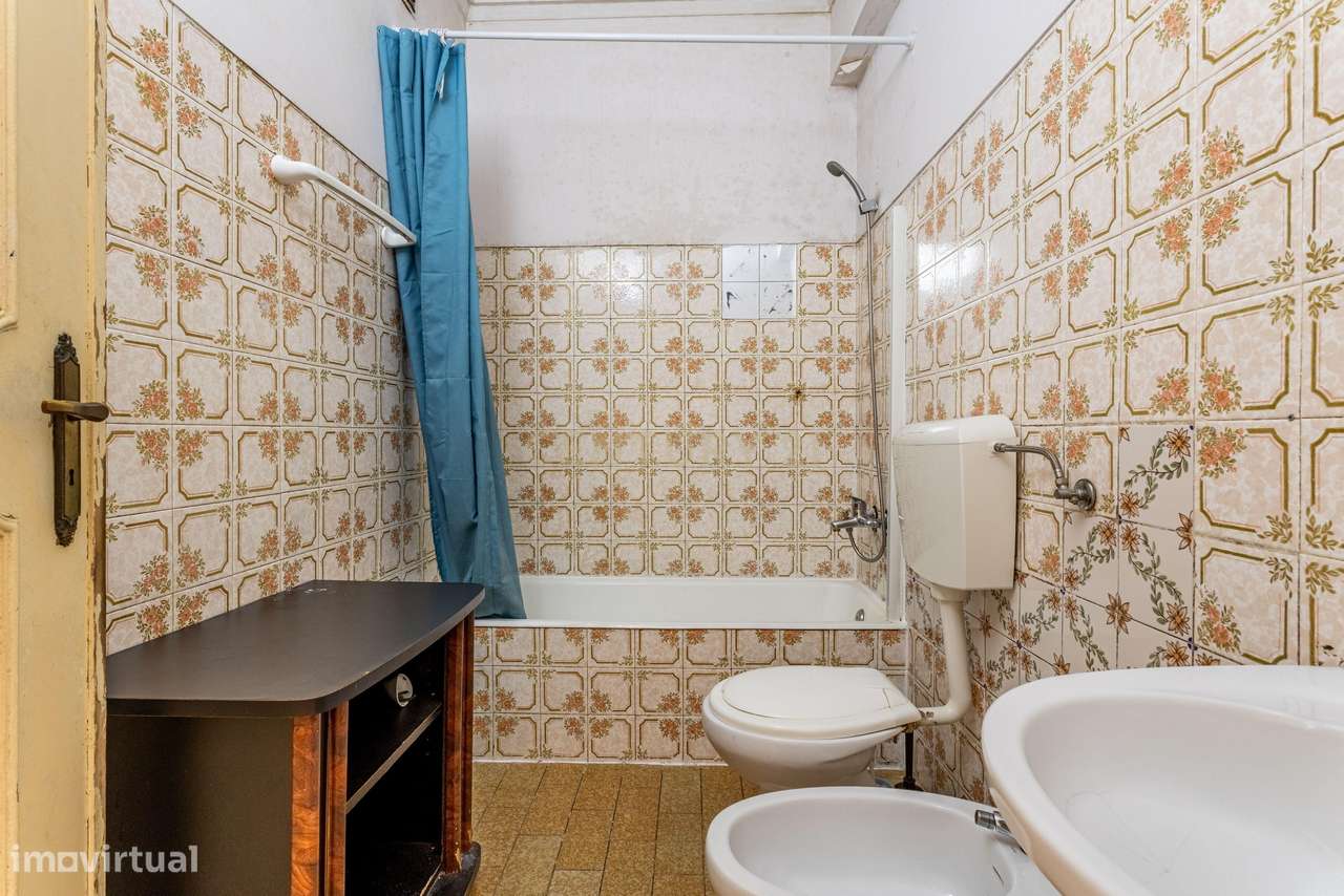 Apartamento T3 para Recuperação em Póvoa de Santo Adrião-4