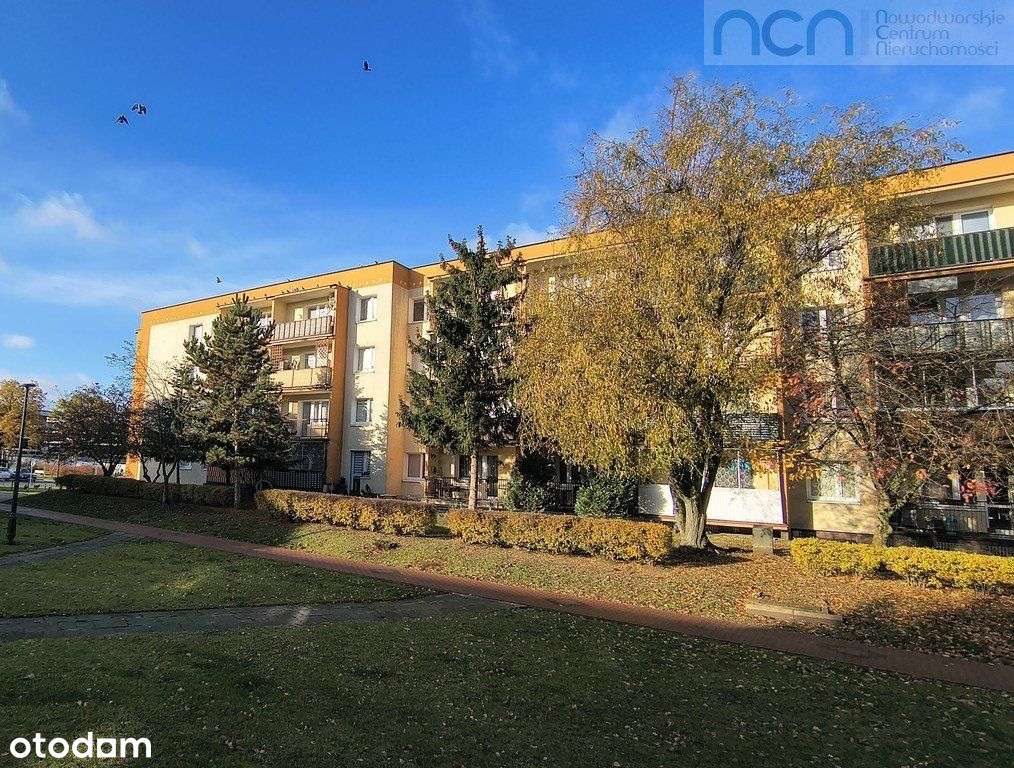 Przestronne 4 pokojowe mieszkanie.-0