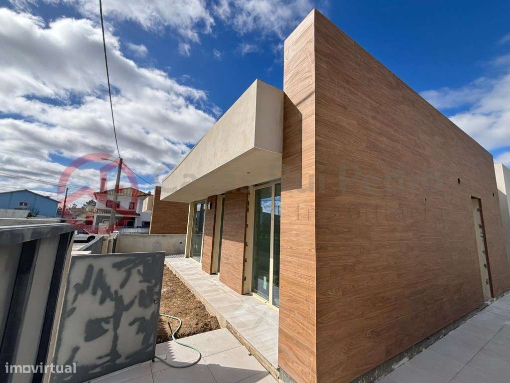 Moradia isolada T3 na zona de Corroios - Grande imagem: 5/20