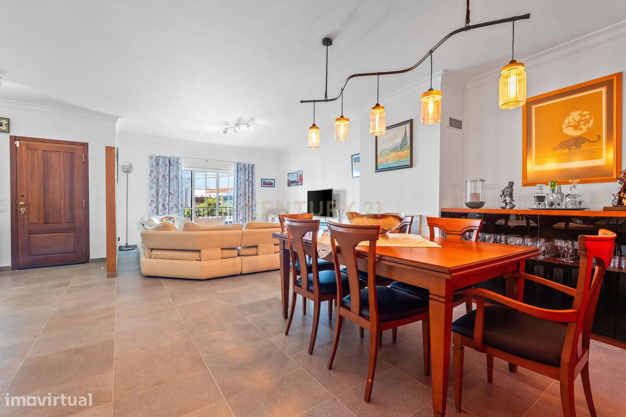 Moradia T4 | Faro | Garagem | Zona Exterior - Grande imagem: 4/34