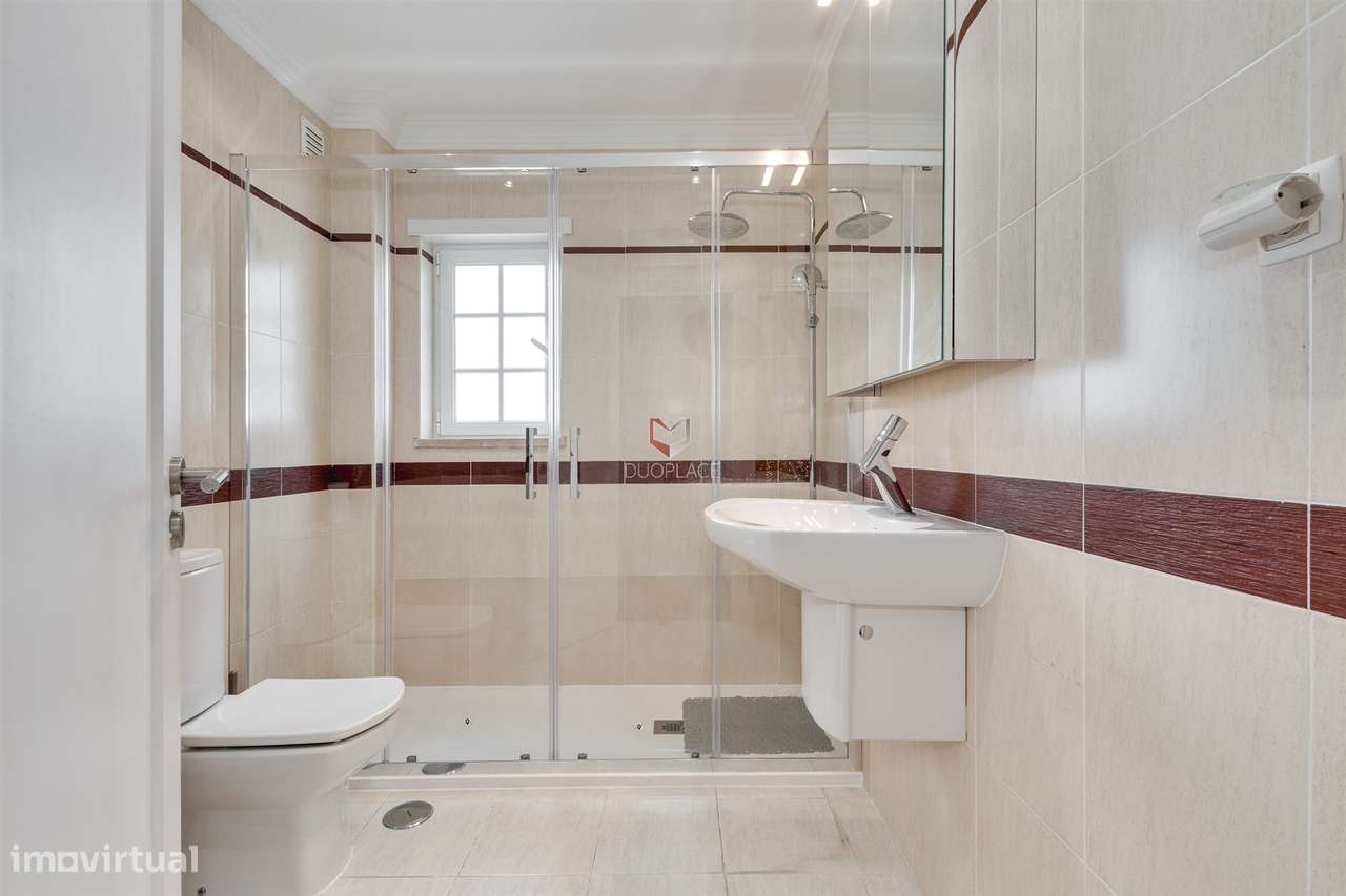 Moradia Premium T4 com Sótão, Ginásio, Garagem e Excelentes Áreas | Mo-33