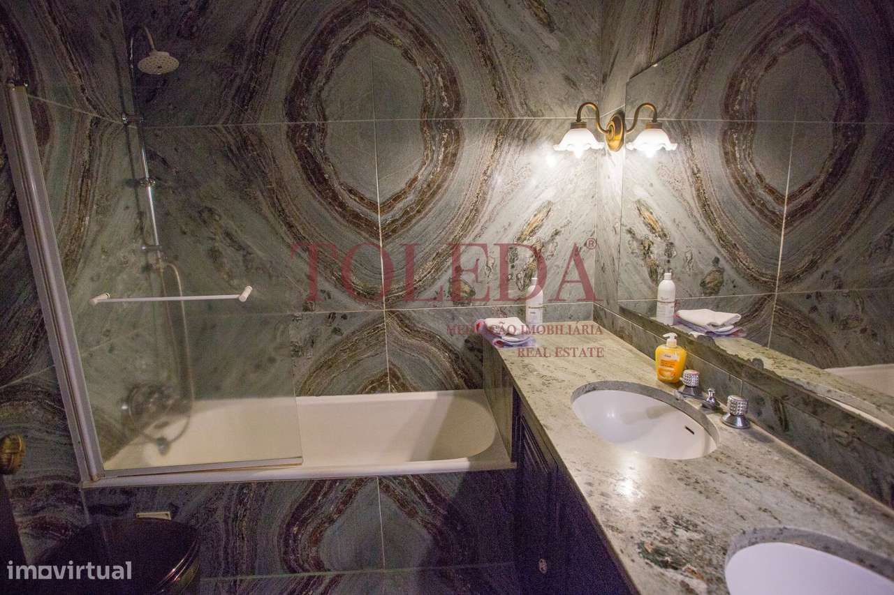 Moradia T7 em Almeirim-23