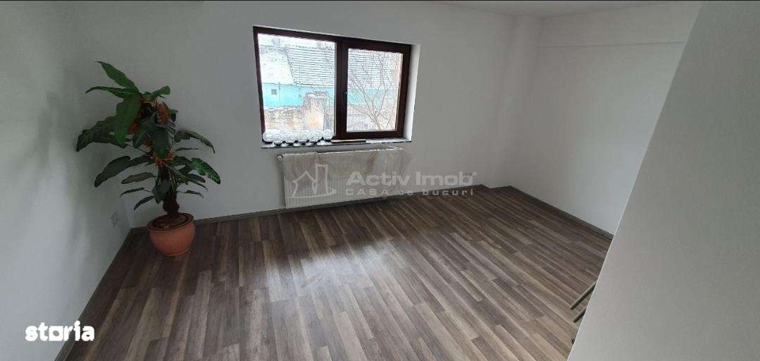 Casa - 2 apartamente - Rasnov-10