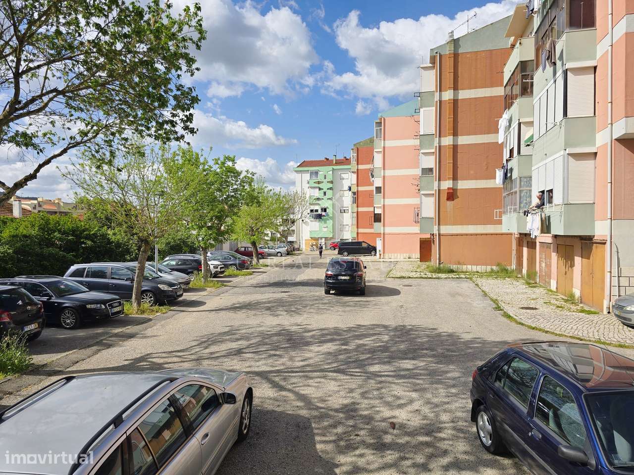 Apartamento T3 em Remodelação com Terraço de 80 m² e Parqueamento | Se-2