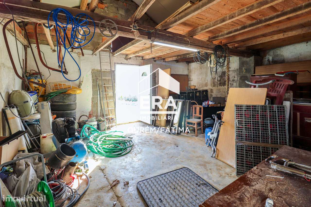 Moradia T3 inserida num terreno de 1.268m²-19