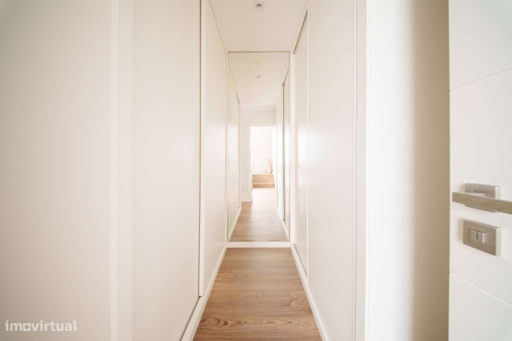 Moradia T4 / Ramada / Moderna é Exclusiva Construção-24