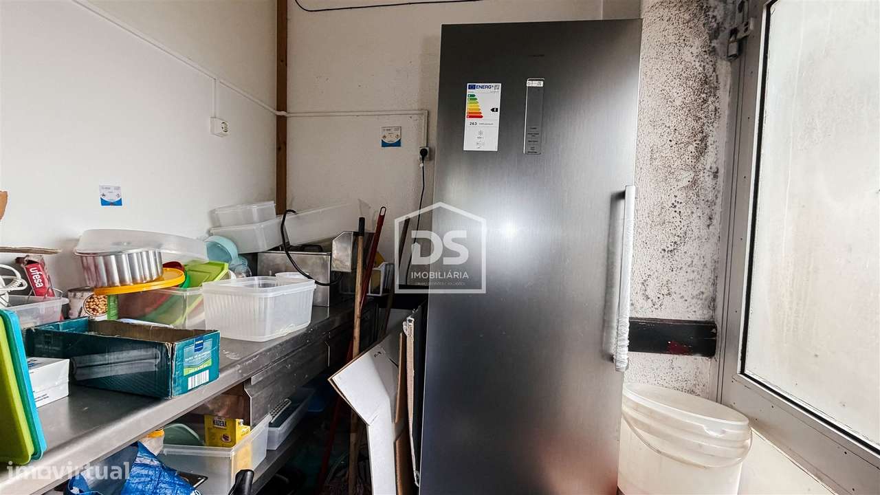 Loja T0 Trespasse em Margaride (Santa Eulália), Várzea, Lagares, Varzi-15