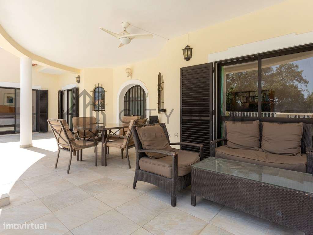 Moradia T8 com jardim, piscina e vista mar - Grande imagem: 3/60
