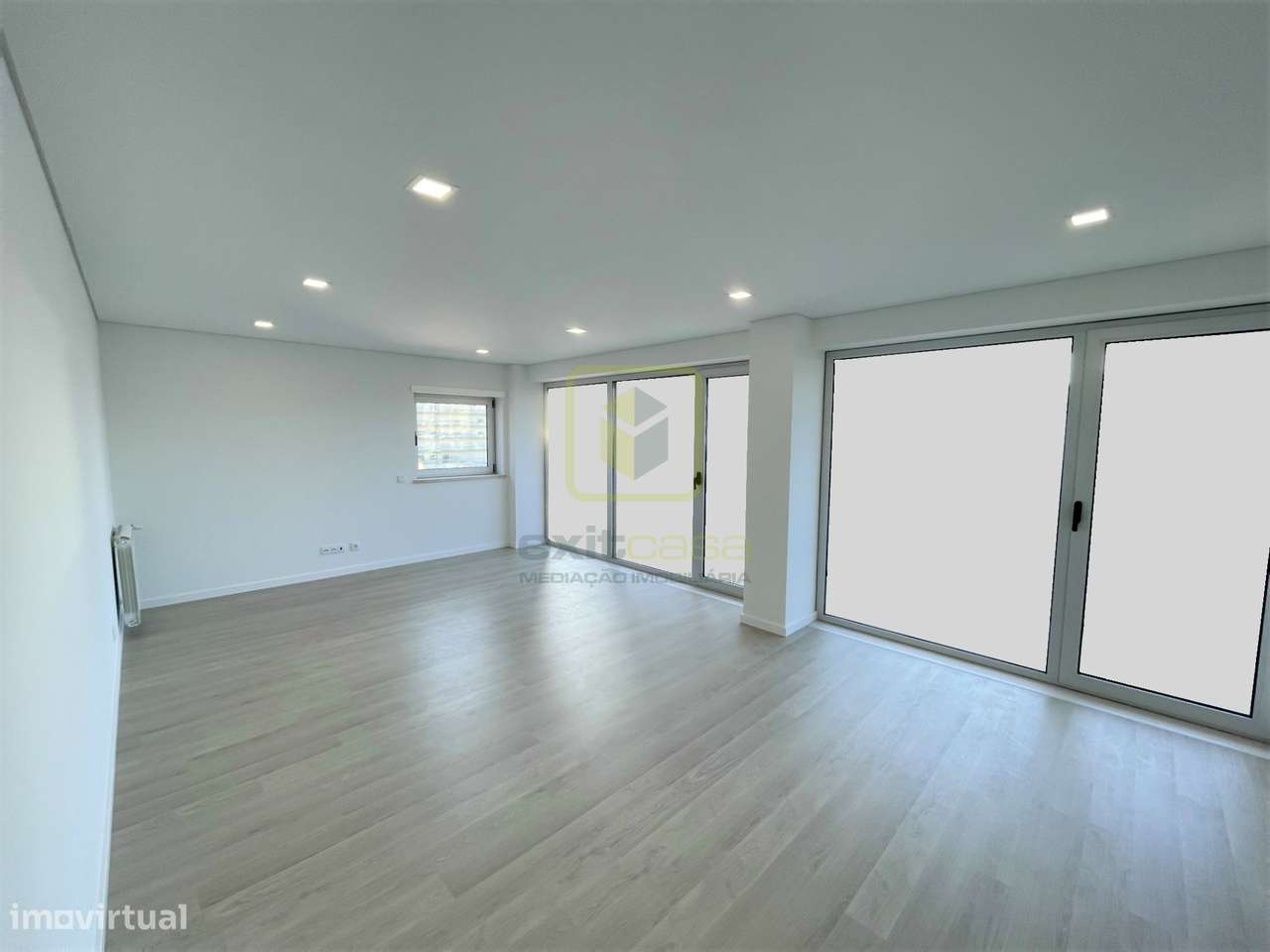 Apartamento T2 - Grande imagem: 2/23