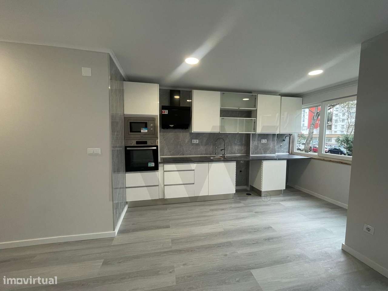 Apartamento T2 Venda - Totalmente Remodelado-18