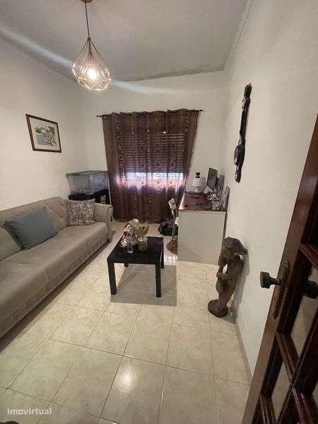 Moradia + terreno 431m2 Queijas - Grande imagem: 5/12