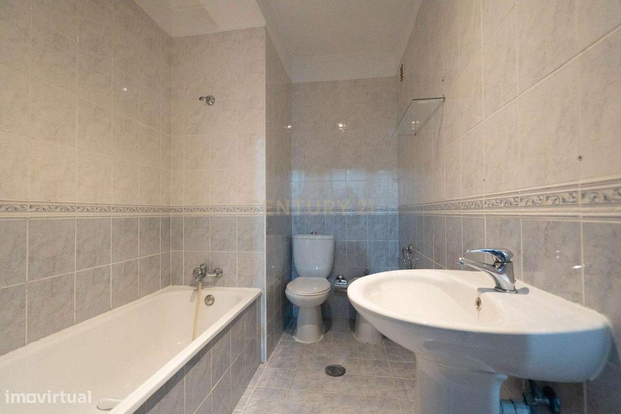 Apartamento T2 Quase Novo em Miranda do Corvo, Coimbra - Grande imagem: 5/33