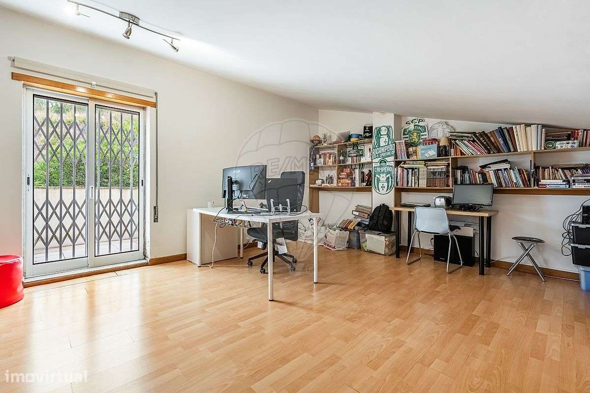 Moradia T5 para venda-29