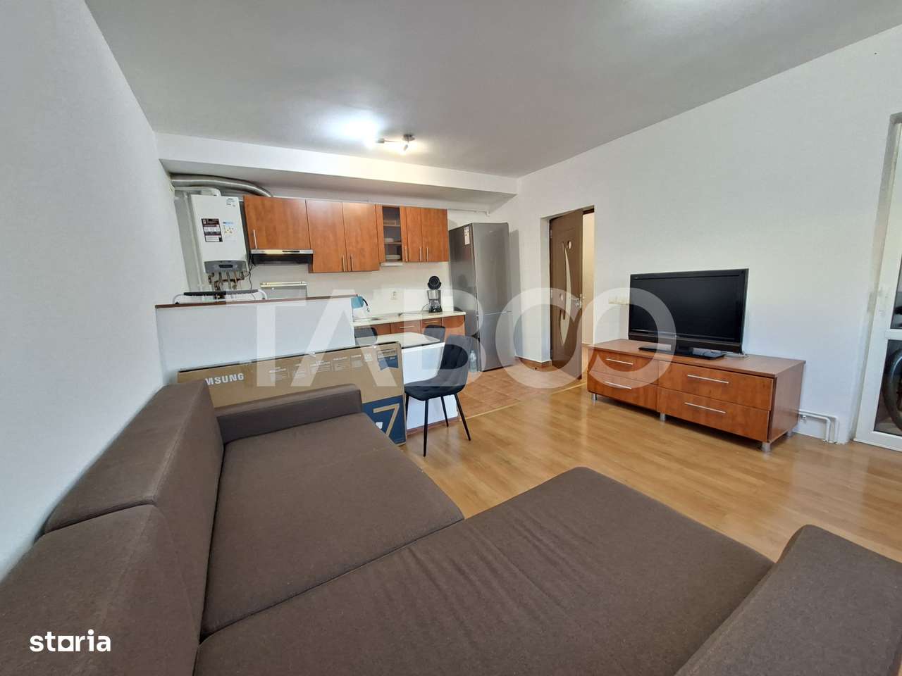 Apartament de inchiriat cu 3 camere 2 parcari zona Turnisor etaj 1 - Imagine principală: 5/14