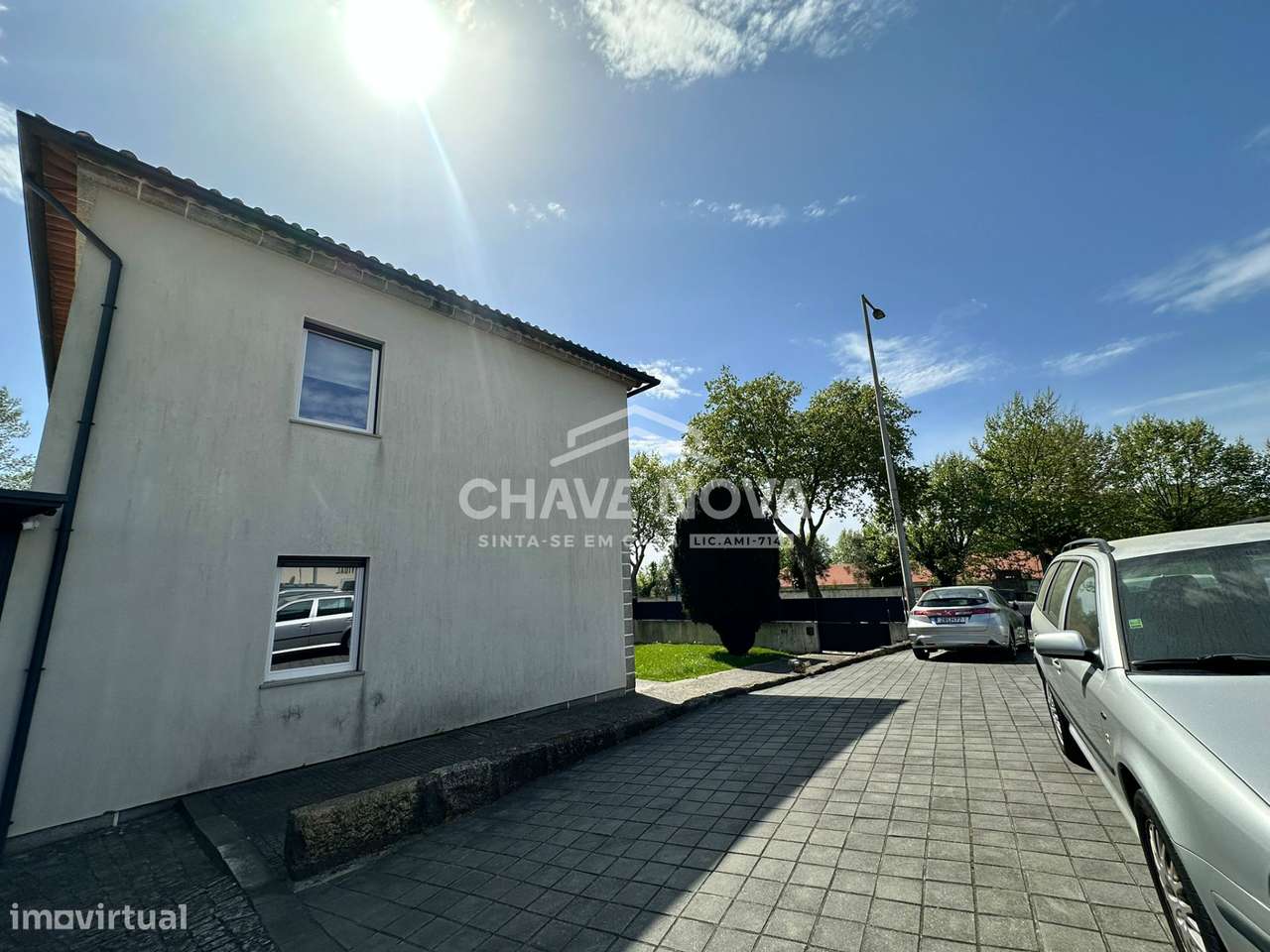 Moradia Geminada V2+1 c/ Logradouro na Senhora da Hora-35