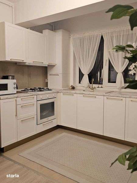 Inchiriez apartament 2 camere LUX , aproape de metrou - Imagine principală: 4/8