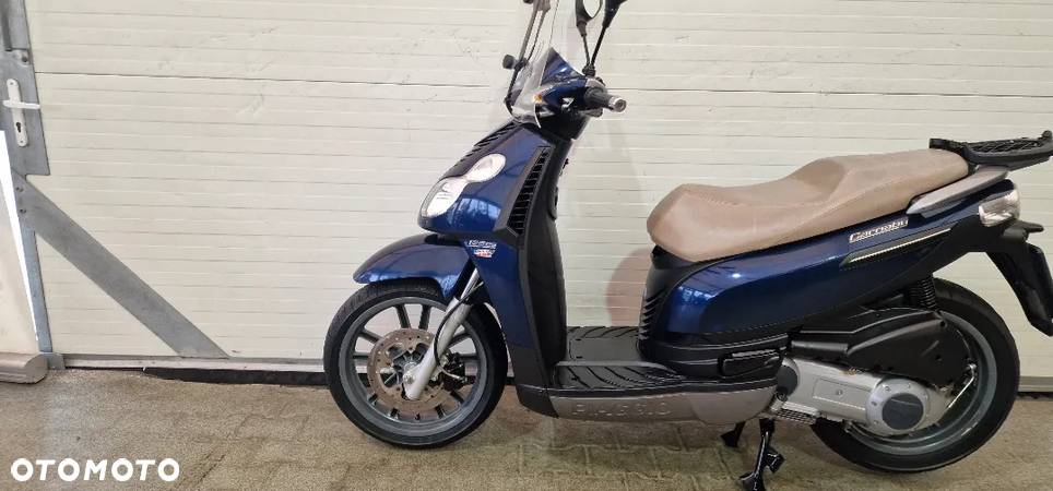 Piaggio Carnaby - 5