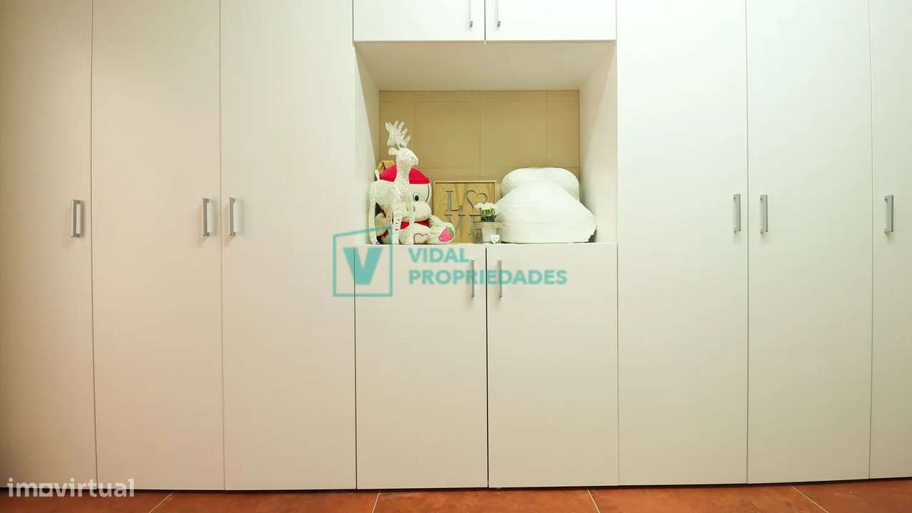 Apartamento T2 com garagem em box e piscina-7