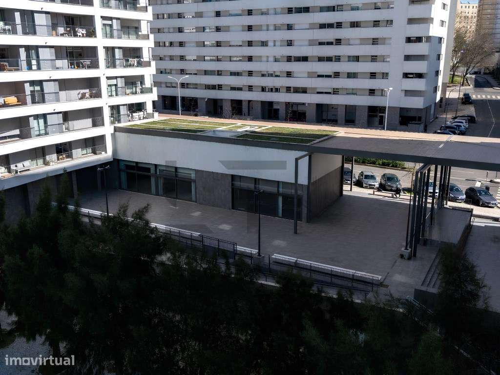 Fantástica Loja Com Rendimento Garantido na Avenida David Mourão Fe... - Grande imagem: 5/15