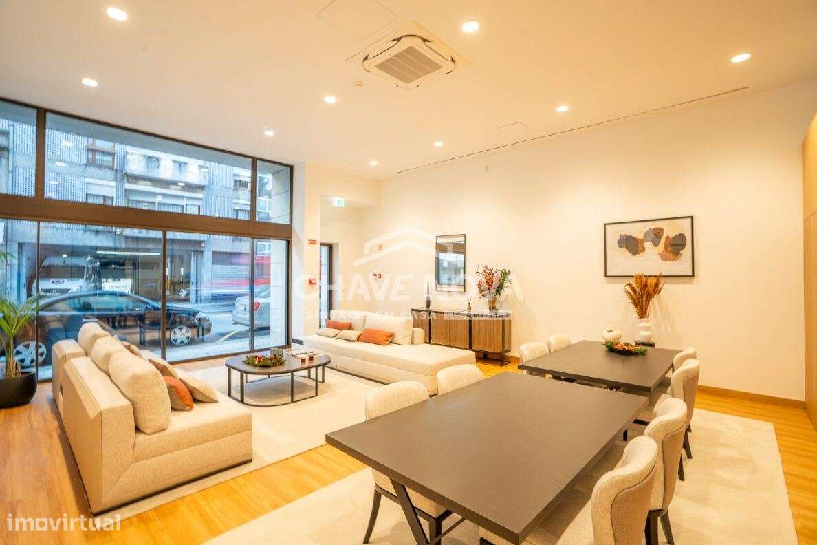 Apartamento T1 mobilado no coração do Porto – Camões 800-17