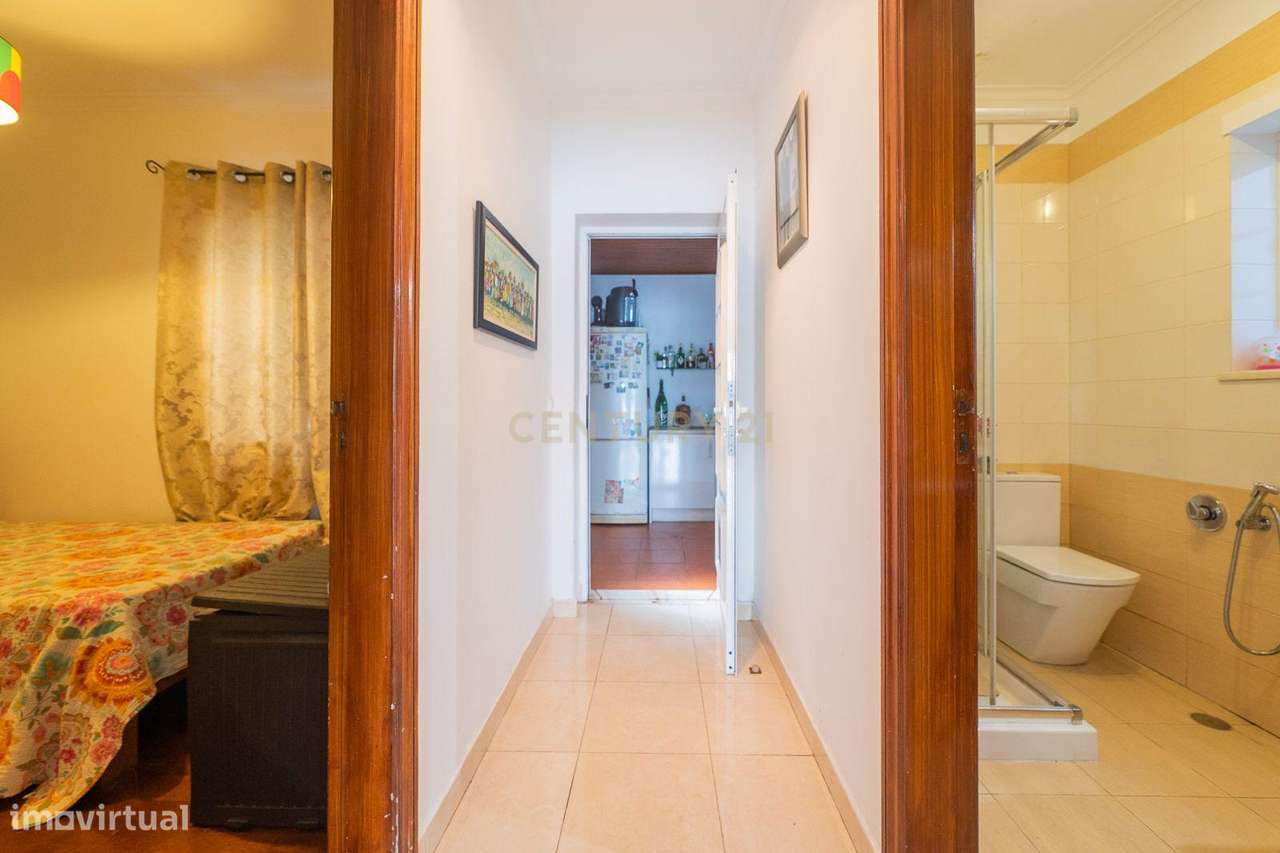 Moradia T4 com piscina-31