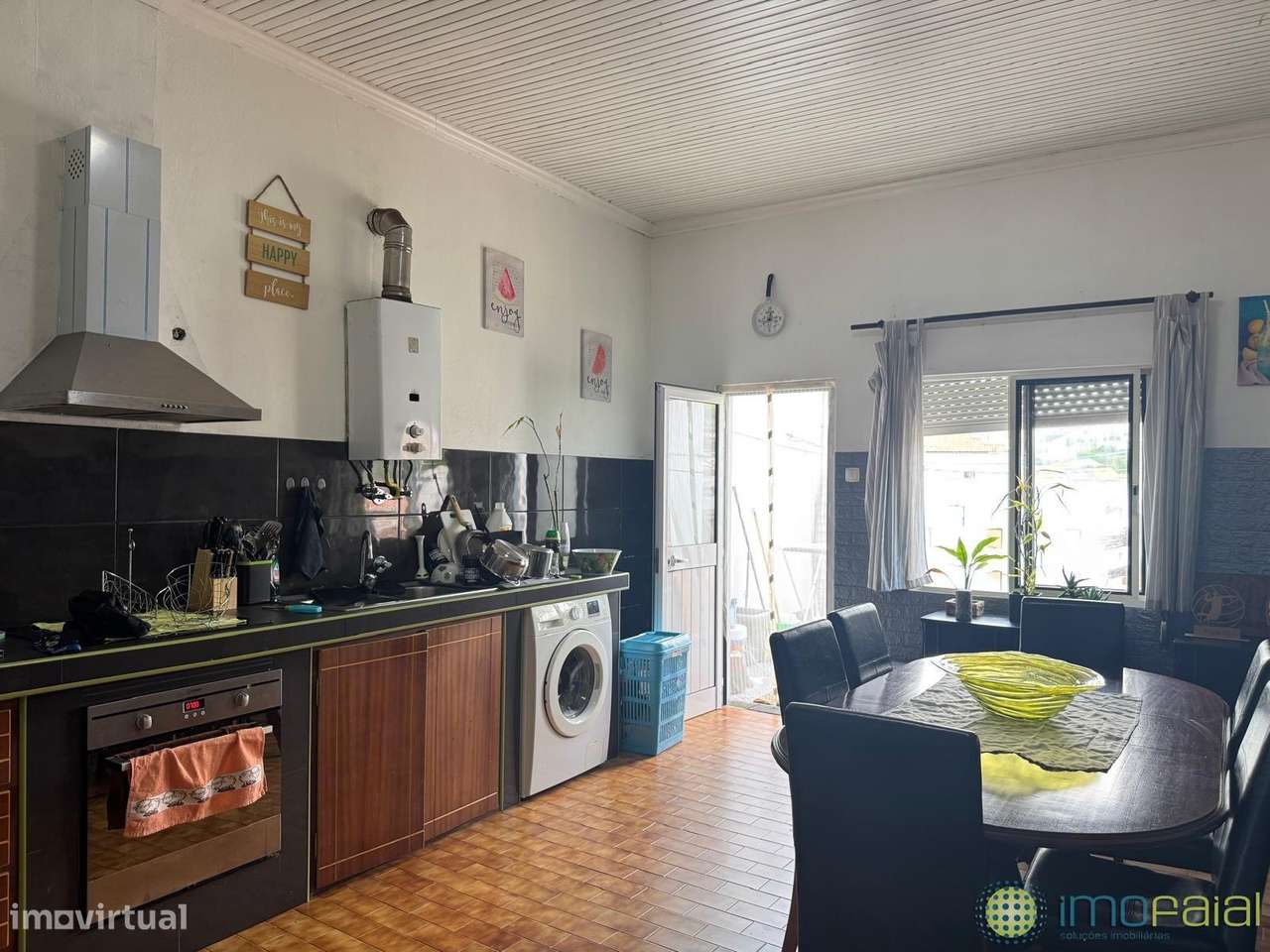 Negócio/Habitação T2-35
