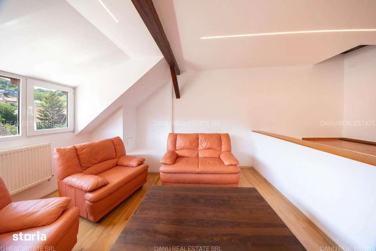 Vila deosebită de vânzare în centrul istoric al Brașovului-9