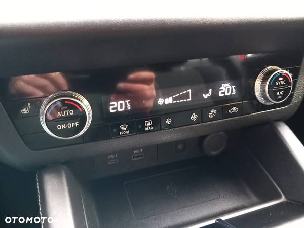 Mitsubishi Outlander 2.4 4WD CVT Instyle - 20